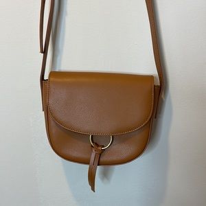 Light brown crossbody purse